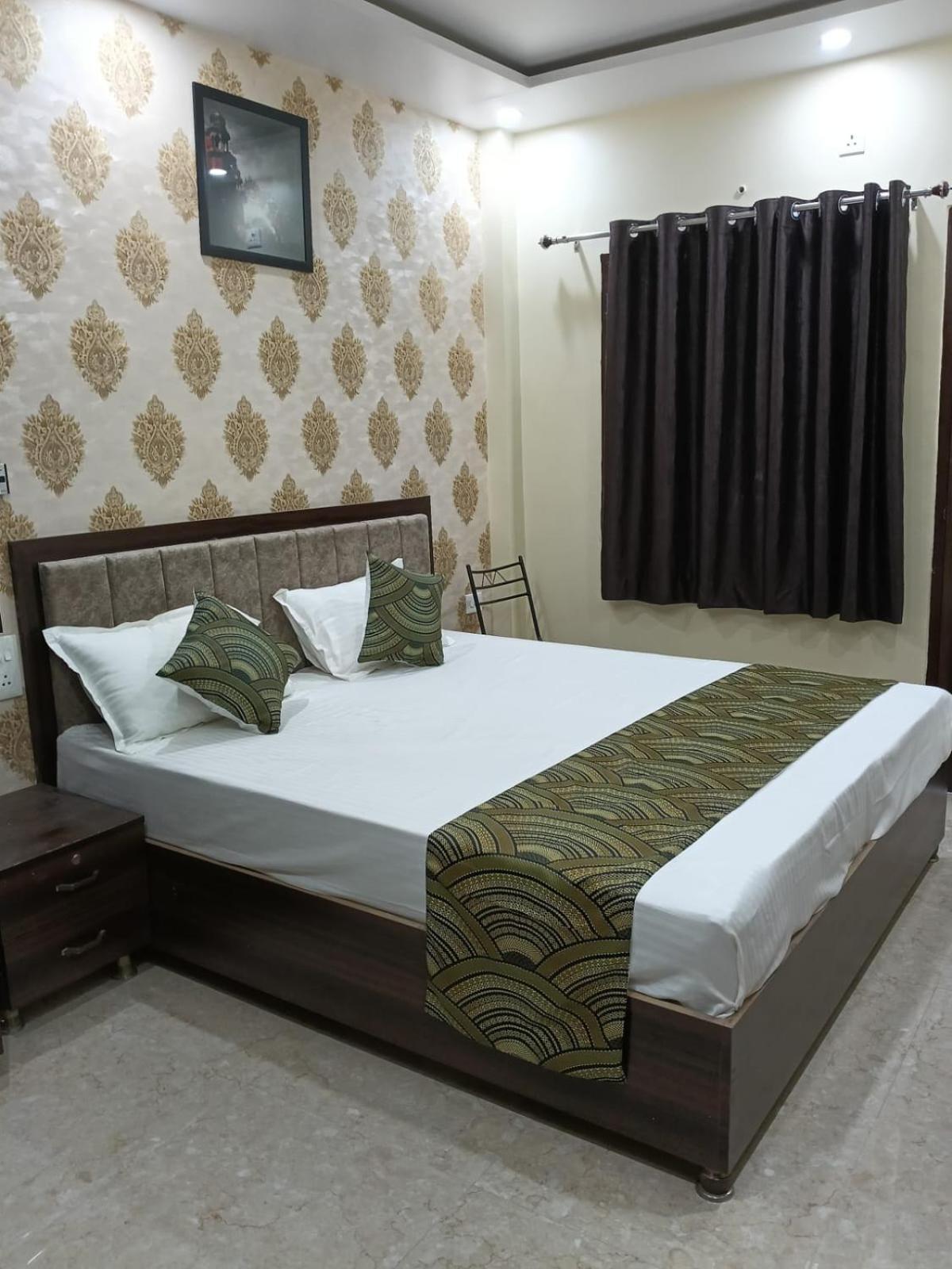 ホテル Js Banaras Residency バラナシ エクステリア 写真