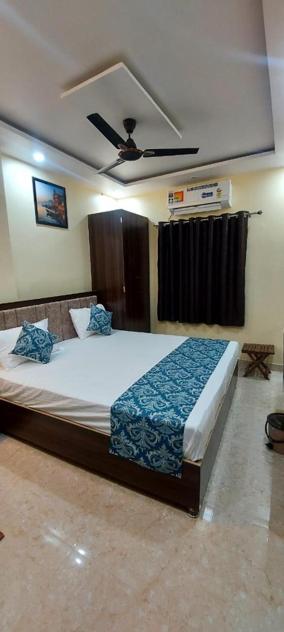 ホテル Js Banaras Residency バラナシ エクステリア 写真